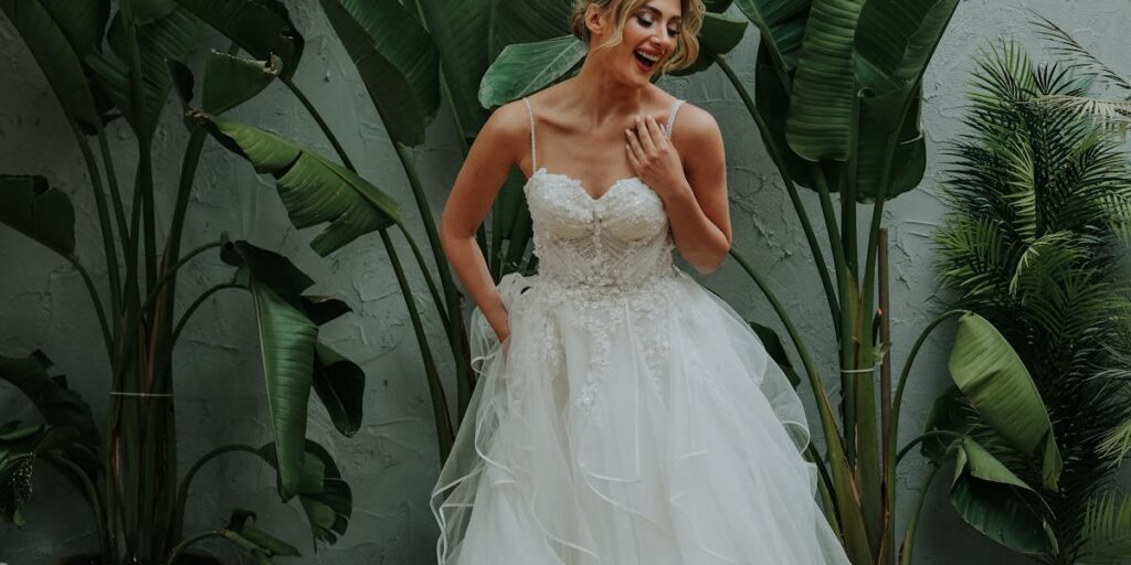 Casamento tropical chic: tendência para 2025